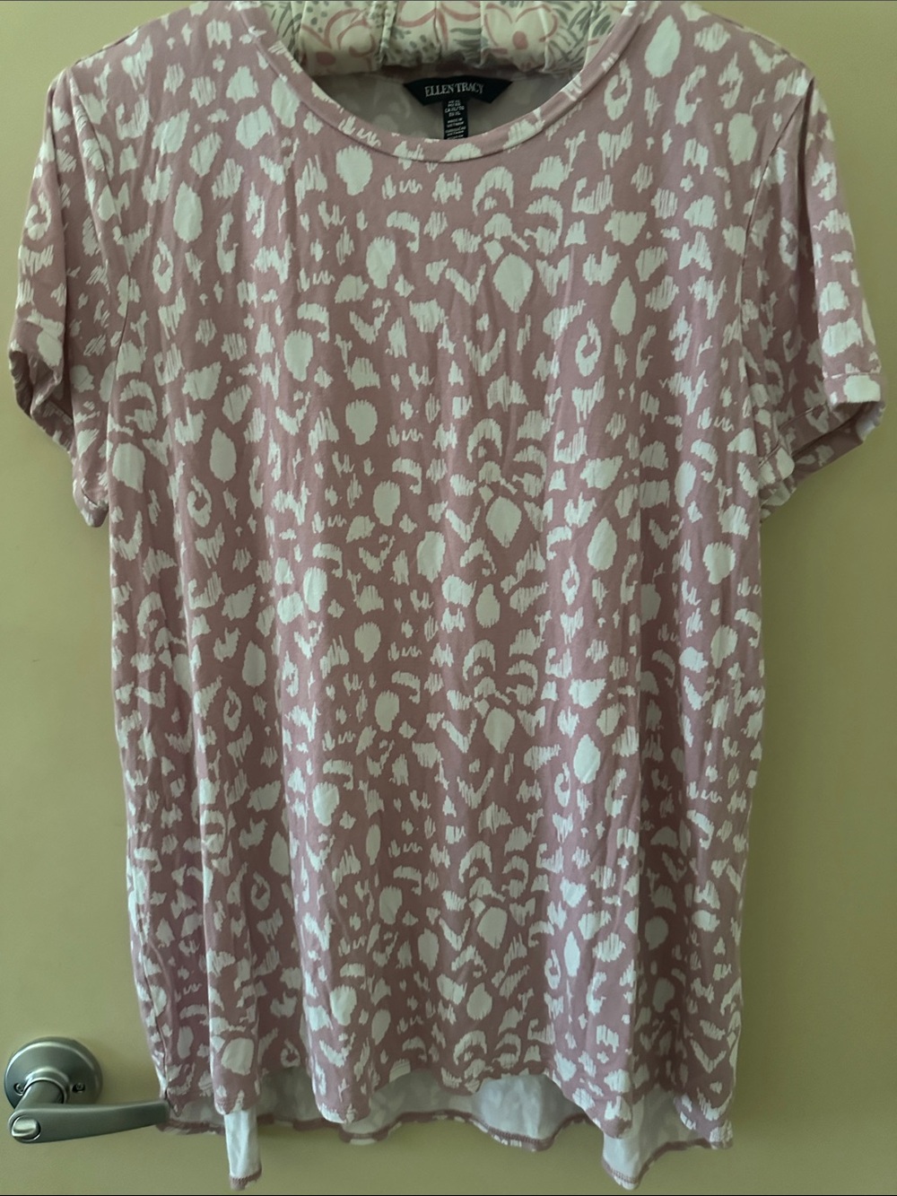 Ellen Tracy Pink Leopard-Print Short Sleeve Tee